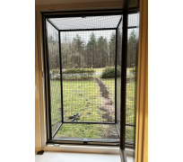 Závěsný koš do okna