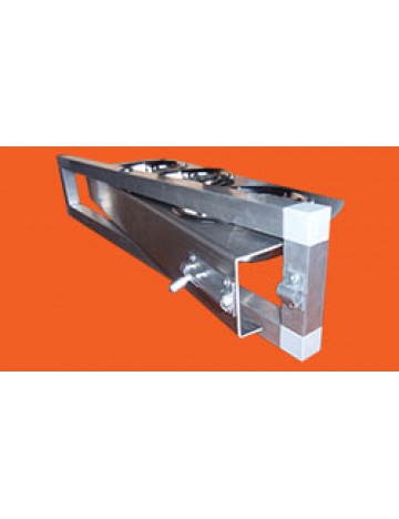 Krmný otočný pult se třemi miskami (KPM03)